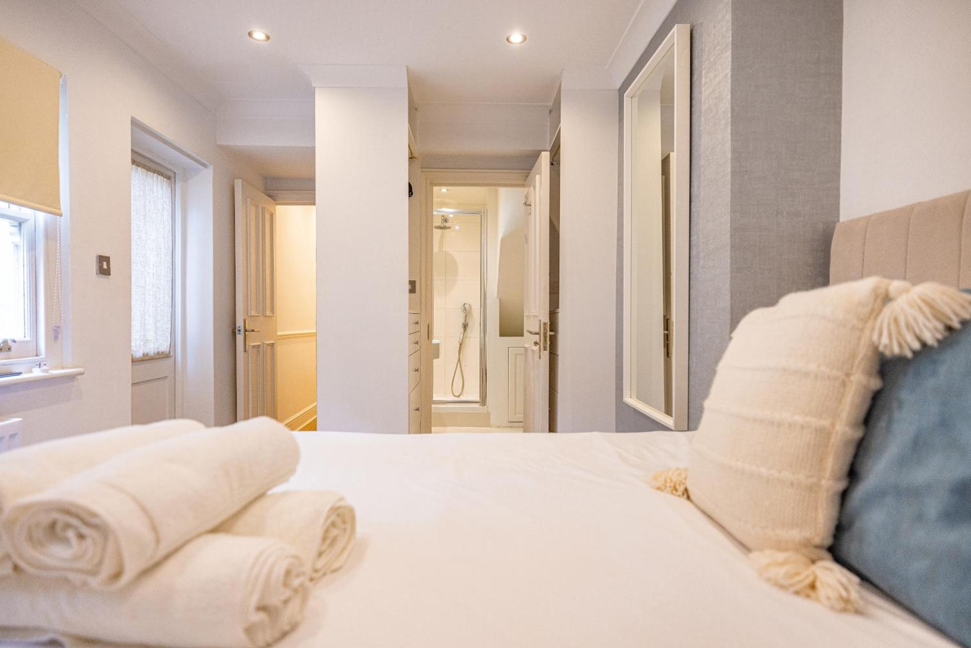 Gorgeous 3 B Edroom Home In Little Venice ロンドン エクステリア 写真